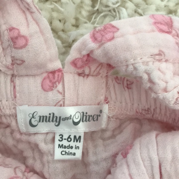 2 pc Romper and Sun Hat | 3-6 month - Picture 5 of 7